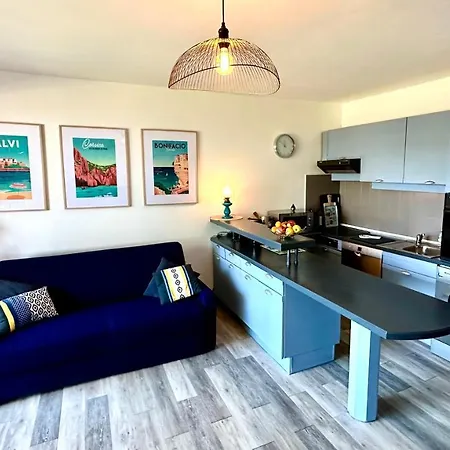 Ou La & La A Vos Pieds Calvi (Corsica)