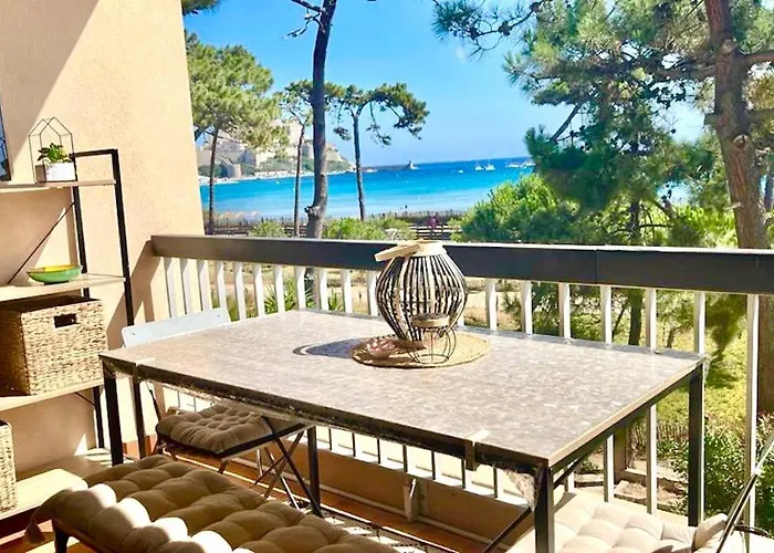 Ou La & La A Vos Pieds Apartment *
